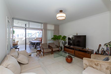 Apartamento à venda com 200m², 4 quartos e 2 vagasSala