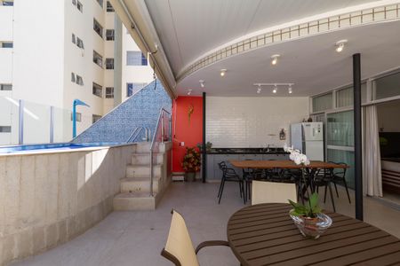 Apartamento à venda com 200m², 4 quartos e 2 vagasCobertura