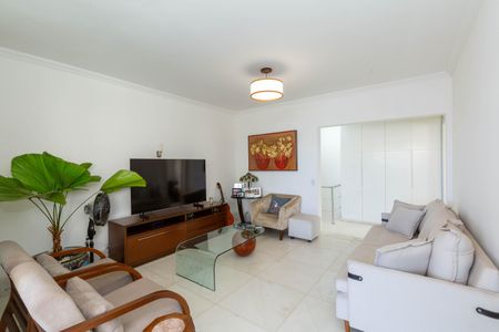 Apartamento à venda com 200m², 4 quartos e 2 vagasSala