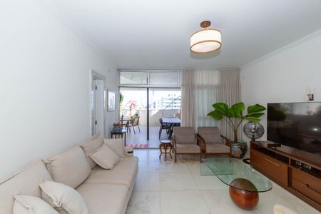Apartamento à venda com 200m², 4 quartos e 2 vagasSala