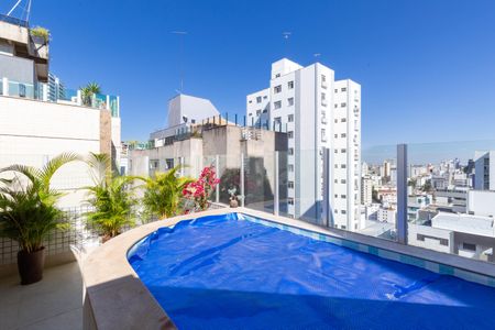 Apartamento à venda com 200m², 4 quartos e 2 vagasPiscina