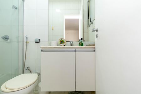 Apartamento à venda com 200m², 4 quartos e 2 vagasBanheiro 4
