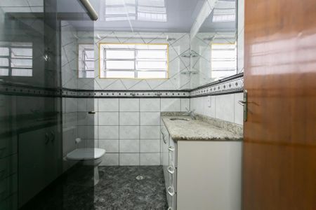 Casa para alugar com 300m², 3 quartos e 2 vagas Casa para alugar com 300m², 3 quartos e 2 vagasBanheiro 2