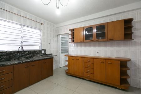 Casa para alugar com 300m², 3 quartos e 2 vagas Casa para alugar com 300m², 3 quartos e 2 vagasCozinha