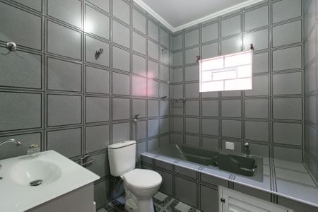 Casa para alugar com 300m², 3 quartos e 2 vagas Casa para alugar com 300m², 3 quartos e 2 vagasBanheiro 1