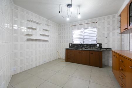 Casa para alugar com 300m², 3 quartos e 2 vagas Casa para alugar com 300m², 3 quartos e 2 vagasCozinha