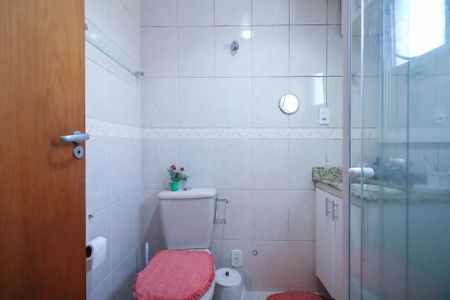 Apartamento à venda com 85m², 3 quartos e 2 vagas Apartamento à venda com 85m², 3 quartos e 2 vagasBanheiro da Suíte