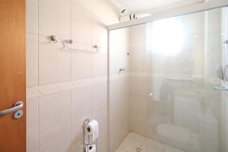 Apartamento à venda com 85m², 3 quartos e 2 vagas Apartamento à venda com 85m², 3 quartos e 2 vagasBanheiro Social