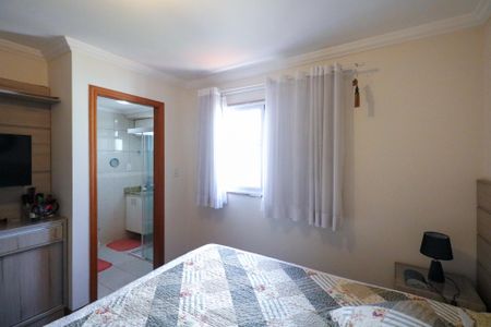 Apartamento à venda com 85m², 3 quartos e 2 vagas Apartamento à venda com 85m², 3 quartos e 2 vagasSuíte