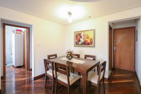 Apartamento à venda com 85m², 3 quartos e 2 vagas Apartamento à venda com 85m², 3 quartos e 2 vagasSala