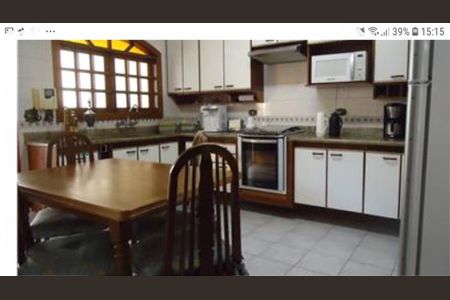 Casa à venda com 4 quartos, 244m² em Interlagos, São Paulo