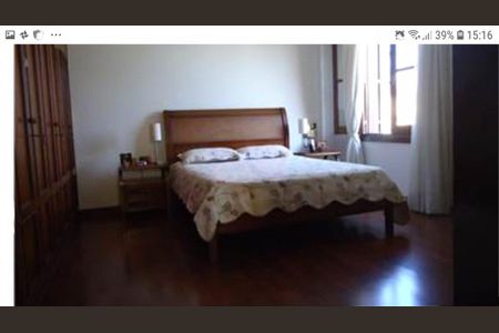 Casa à venda com 4 quartos, 244m² em Interlagos, São Paulo