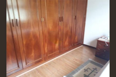 Casa à venda com 178m², 3 quartos e 2 vagas