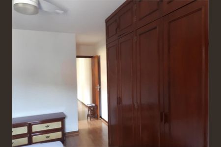 Casa à venda com 178m², 3 quartos e 2 vagas