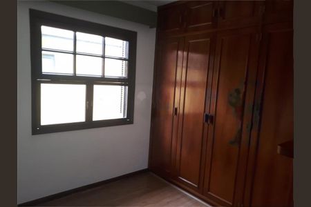 Casa à venda com 178m², 3 quartos e 2 vagas