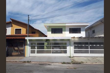Casa à venda com 178m², 3 quartos e 2 vagas