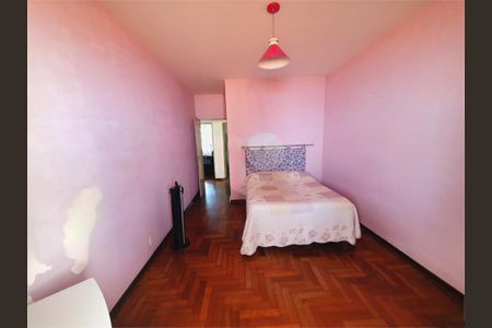 Casa à venda com 200m², 3 quartos e 4 vagas