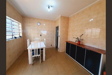Casa à venda com 200m², 3 quartos e 4 vagas