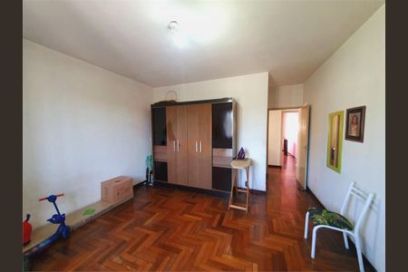 Casa à venda com 200m², 3 quartos e 4 vagas