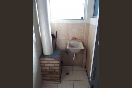 Casa à venda com 95m², 2 quartos e 1 vaga