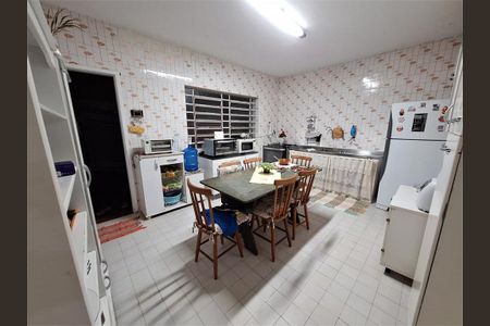 Casa à venda com 142m², 3 quartos e 3 vagas