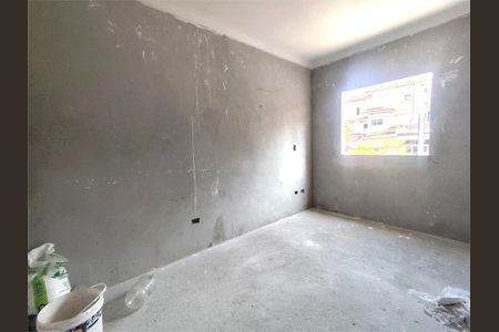 Casa à venda com 70m², 2 quartos e 2 vagas