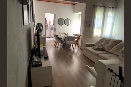 Casa à venda com 158m², 2 quartos e 1 vaga