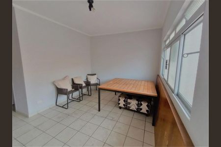 Casa à venda com 80m², 2 quartos e 1 vaga