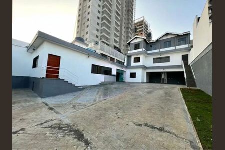 Casa à venda com 370m², 4 quartos e 10 vagas