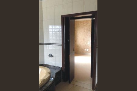 Casa à venda com 354m², 3 quartos e 4 vagas