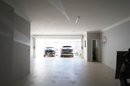 Casa à venda com 438m², 4 quartos e 6 vagasGaragem