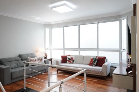 Casa à venda com 438m², 4 quartos e 6 vagasSala 2 