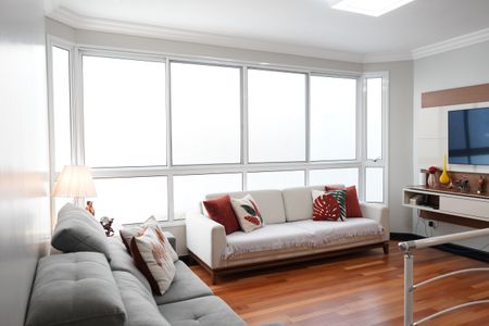 Casa à venda com 438m², 4 quartos e 6 vagasSala 2 