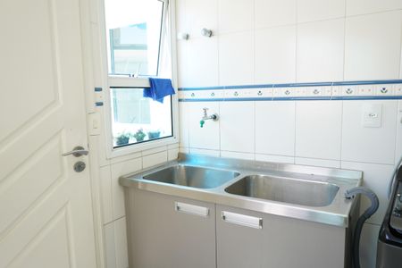 Casa à venda com 438m², 4 quartos e 6 vagasÁrea de Serviço