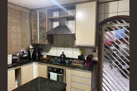 Casa à venda com 200m², 3 quartos e 2 vagas