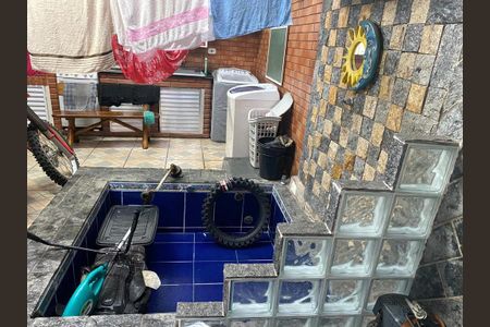 Casa à venda com 200m², 3 quartos e 2 vagas