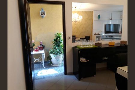Casa à venda com 145m², 3 quartos e 4 vagas