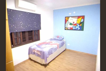 Casa à venda com 246m², 3 quartos e 2 vagas