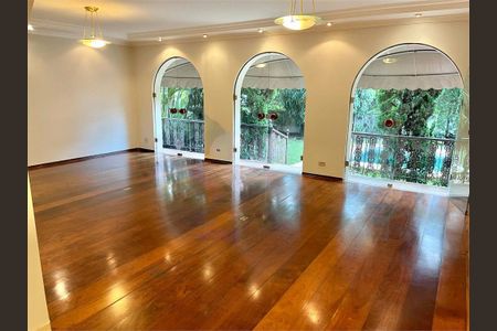 Casa à venda com 418m², 4 quartos e 6 vagas