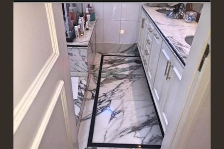 Casa à venda com 418m², 4 quartos e 6 vagas