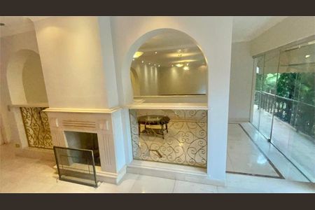 Casa à venda com 418m², 4 quartos e 6 vagas