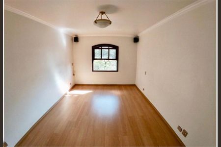 Casa à venda com 418m², 4 quartos e 6 vagas