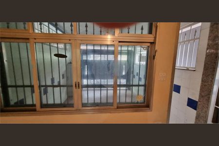 Casa à venda com 260m², 4 quartos e 2 vagas