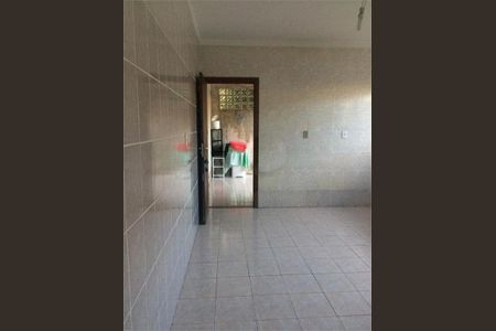 Casa à venda com 107m², 3 quartos e 3 vagas