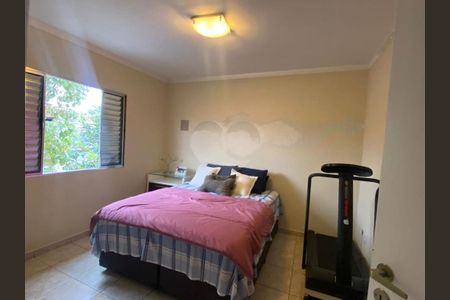 Casa à venda com 107m², 3 quartos e 3 vagas