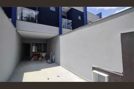 Casa à venda com 103m², 3 quartos e 2 vagas