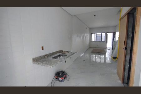 Casa à venda com 103m², 3 quartos e 2 vagas