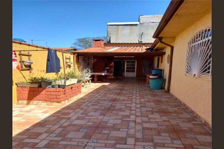 Casa à venda com 210m², 2 quartos e 4 vagas