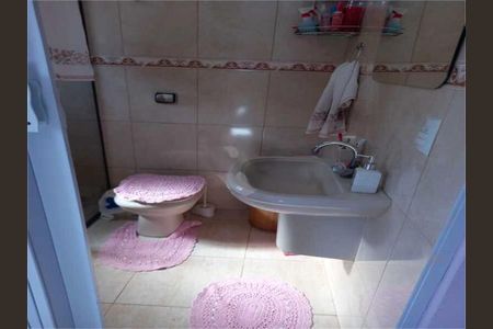 Casa à venda com 210m², 2 quartos e 4 vagas