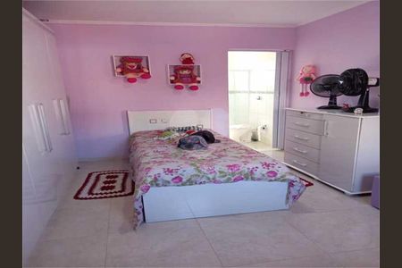 Casa à venda com 210m², 2 quartos e 4 vagas